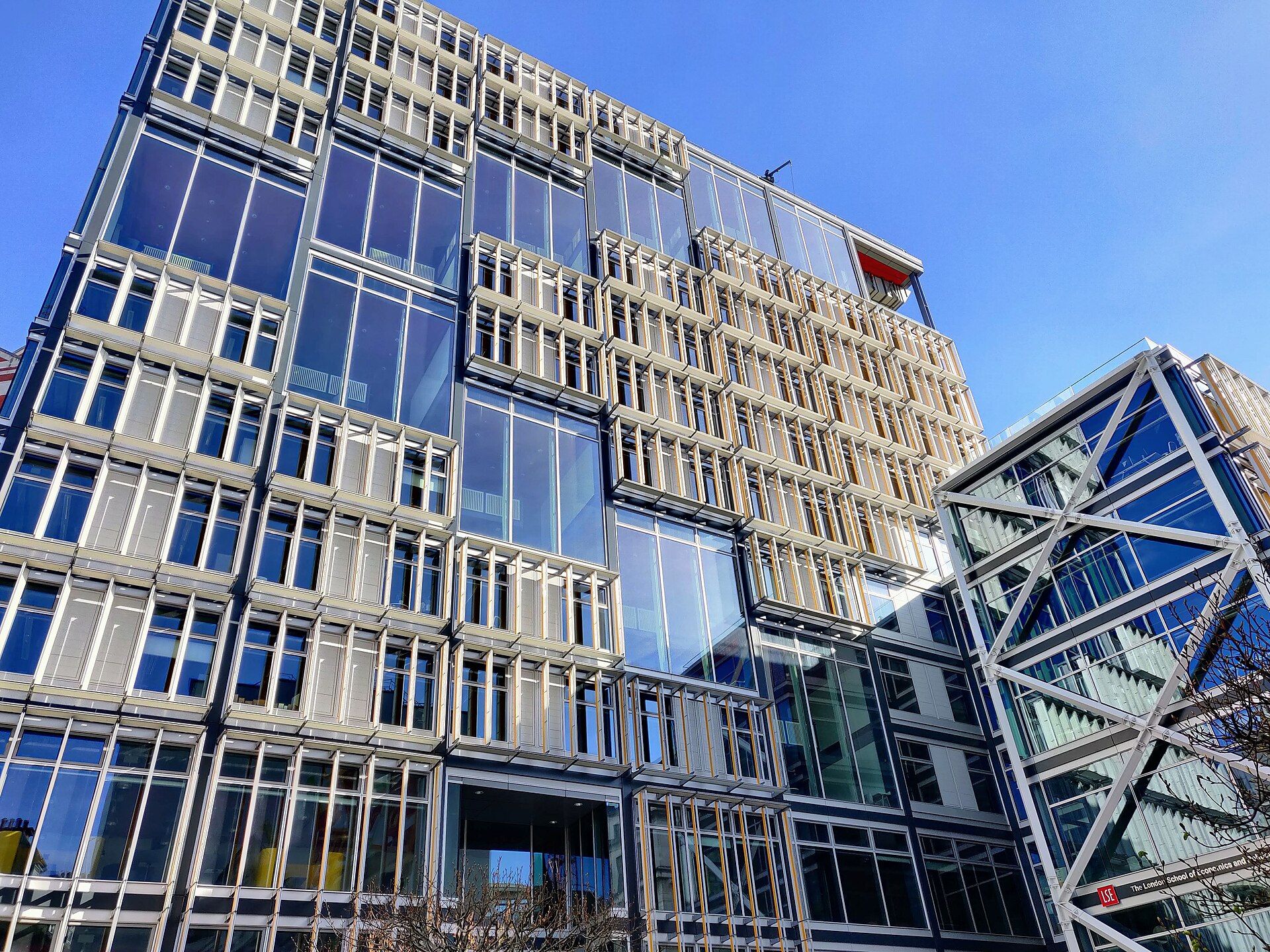 Campus, LSE